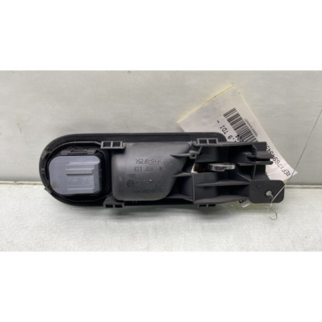 Poignee interieur avant gauche VOLKSWAGEN PASSAT 4