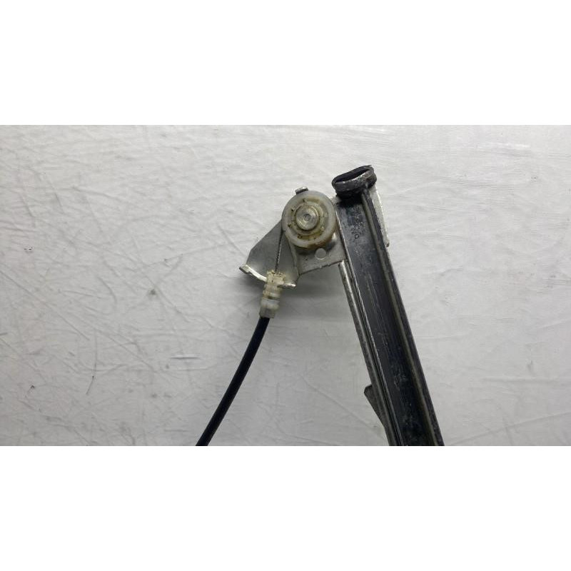 Leve vitre electrique avant droit RENAULT LAGUNA 2 Photo n°4