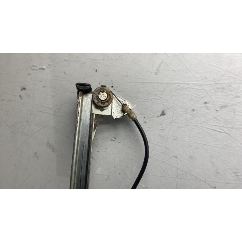 Leve vitre electrique avant droit RENAULT LAGUNA 2 Photo n°8