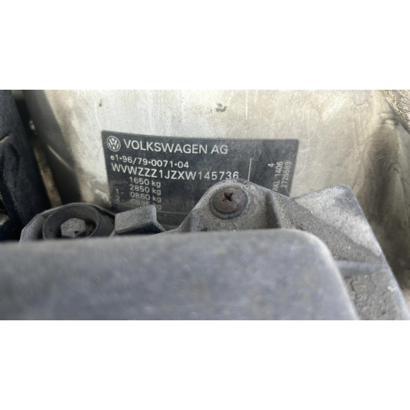 Pare choc arriere VOLKSWAGEN GOLF 4 Photo n°11