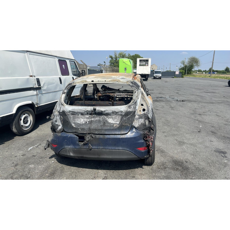 Pare boue avant gauche FORD FIESTA 6 Photo n°5