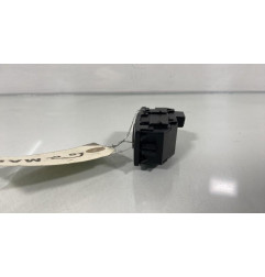 Bouton de warning MERCEDES CLASSE C 204 Photo n°1