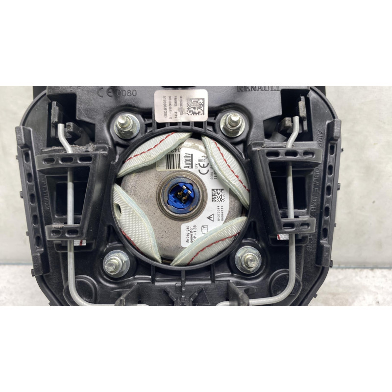 Air bag conducteur RENAULT CLIO 4 Photo n°3