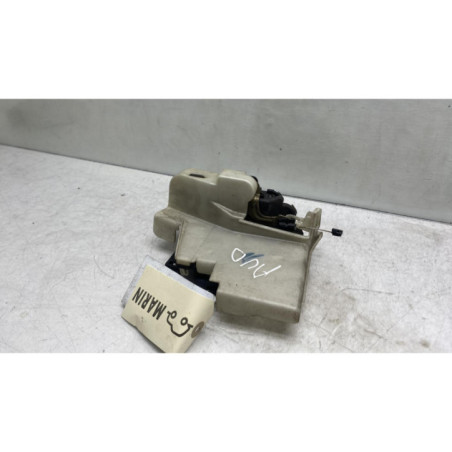 Serrure avant droit VOLKSWAGEN POLO 4
