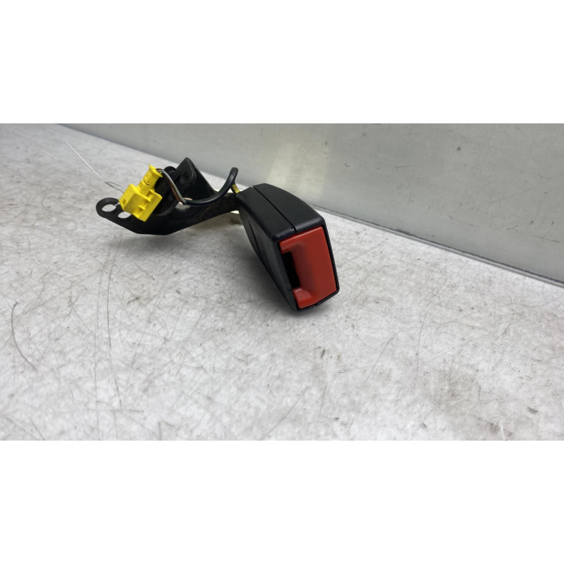 Attache ceinture arriere gauche MERCEDES CLASSE C 204 Photo n°4