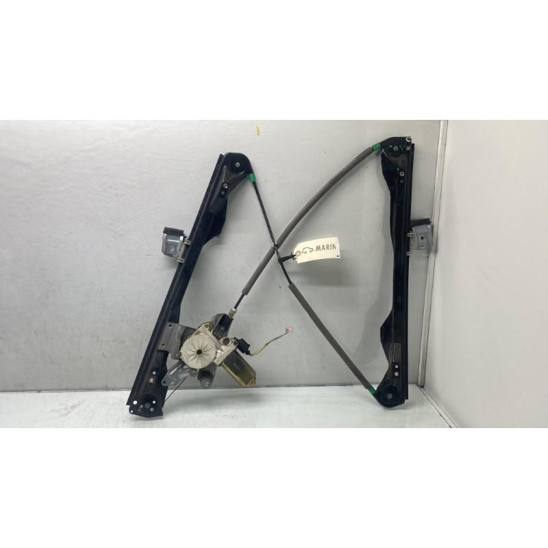 Leve vitre electrique avant droit FORD FOCUS 1 Photo n°2