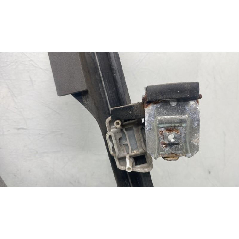 Leve vitre electrique avant droit FORD FOCUS 1 Photo n°6