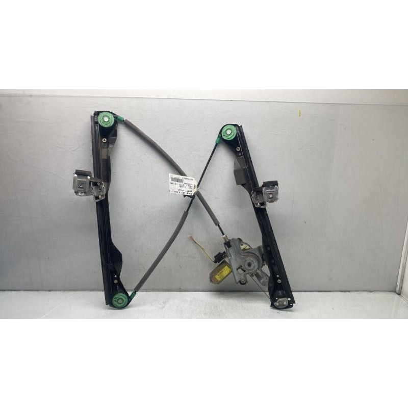 Leve vitre electrique avant droit FORD FOCUS 1 Photo n°7
