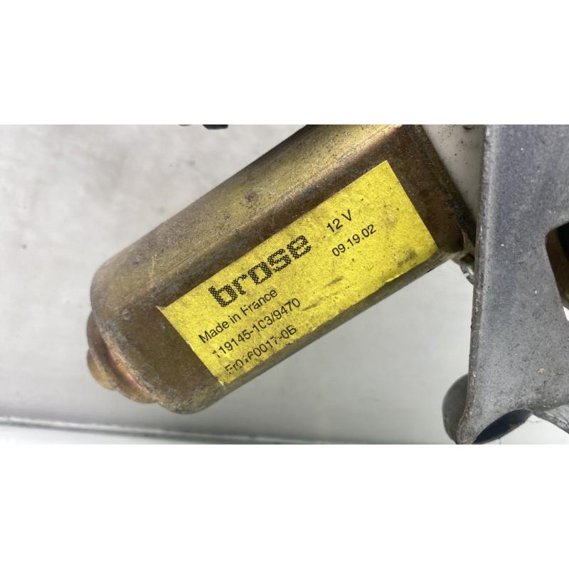 Leve vitre electrique avant droit FORD FOCUS 1 Photo n°8