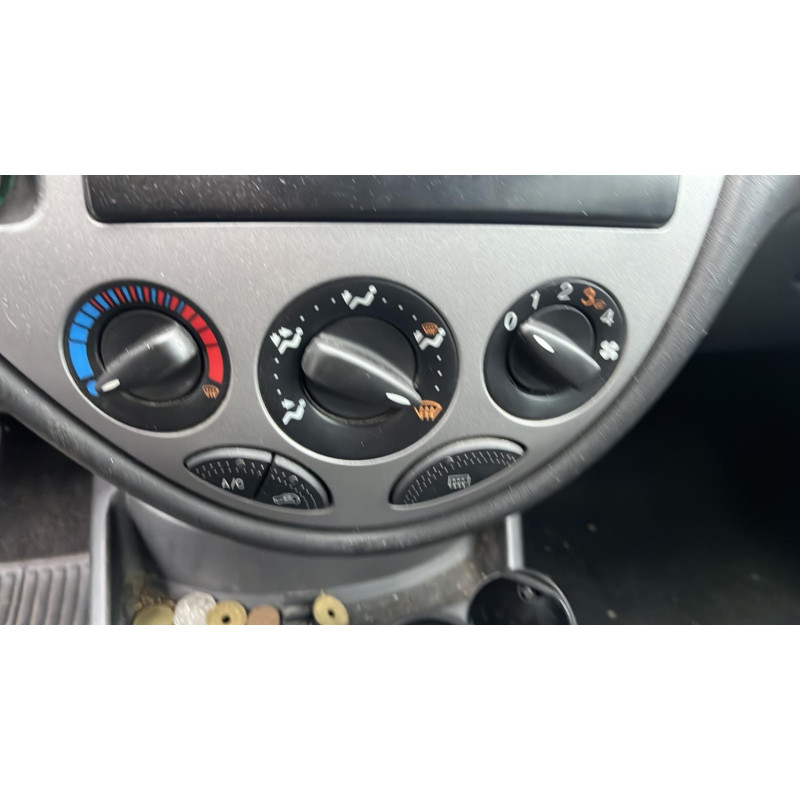 Leve vitre electrique avant droit FORD FOCUS 1 Photo n°16