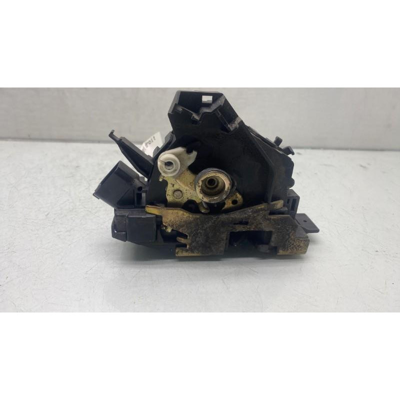 Serrure avant droit FORD FOCUS 1 Photo n°5