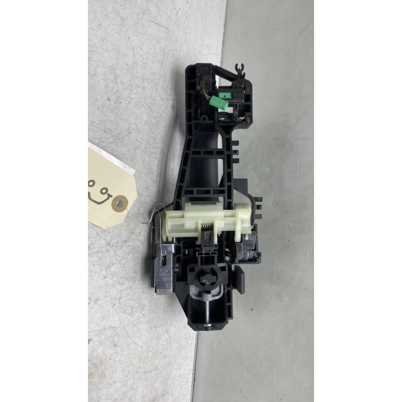 Poignee porte arriere gauche FORD KUGA 2 Photo n°2