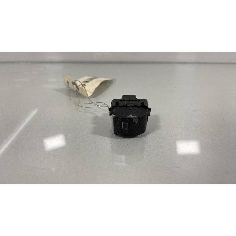 Interrupteur de leve vitre arriere droit FORD KUGA 2 Photo n°1