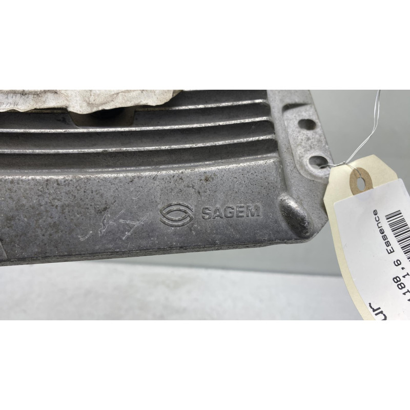 Calculateur moteur RENAULT MEGANE 2 Photo n°3