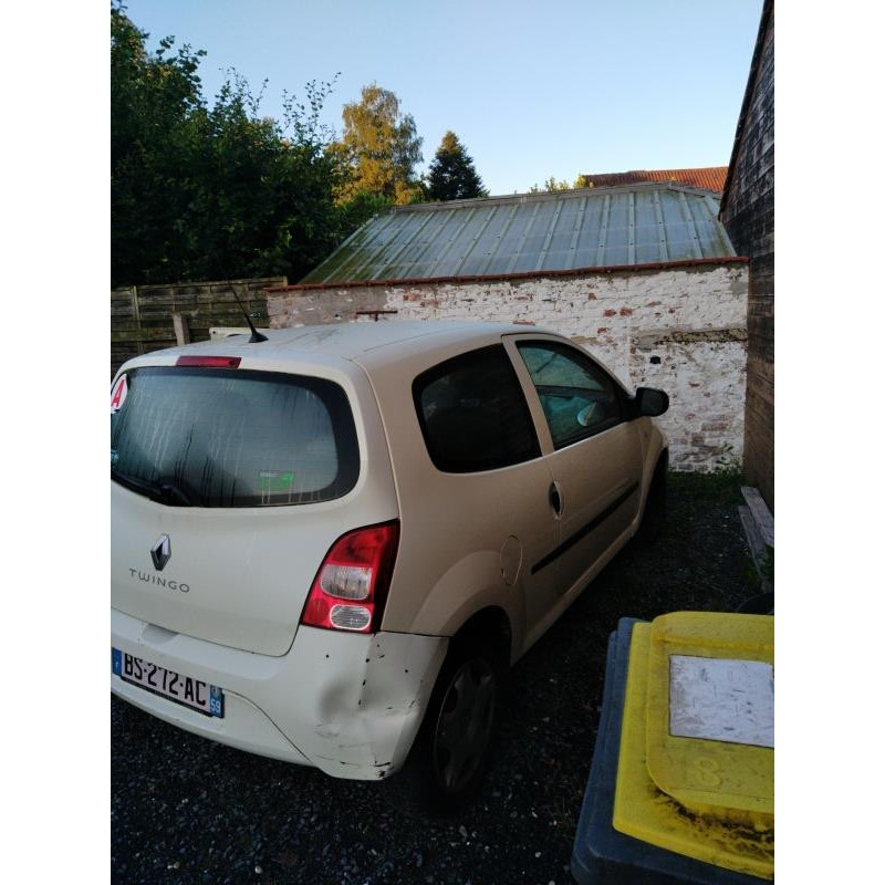 Calculateur moteur RENAULT TWINGO 2 Photo n°10