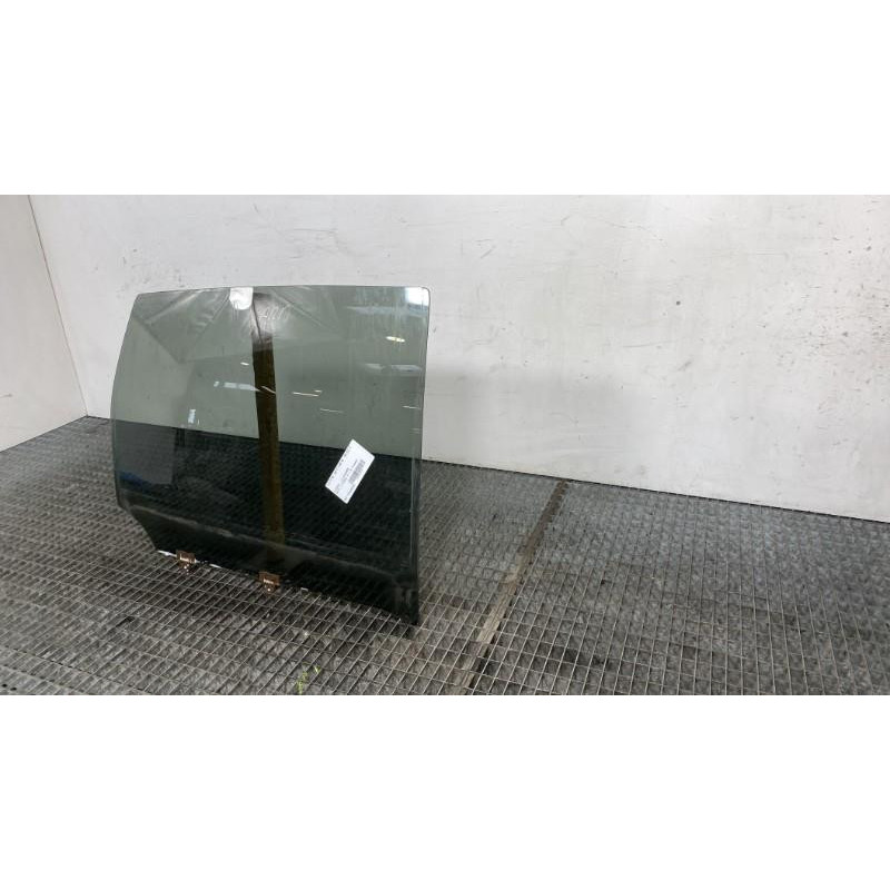 Vitre arriere droit NISSAN NOTE 1 Photo n°5