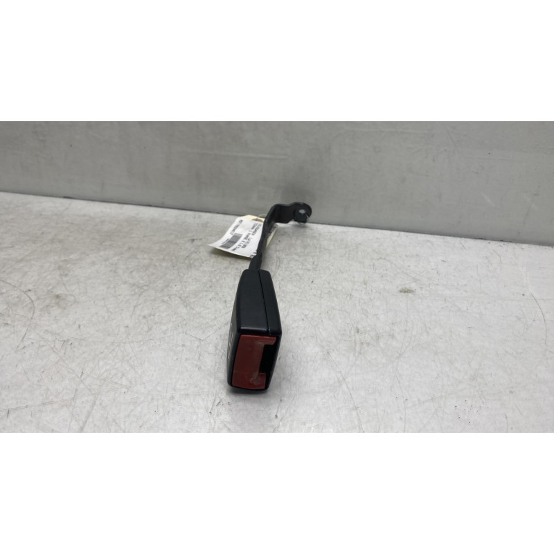 Attache ceinture avant droit VOLKSWAGEN TOURAN 1 Photo n°2