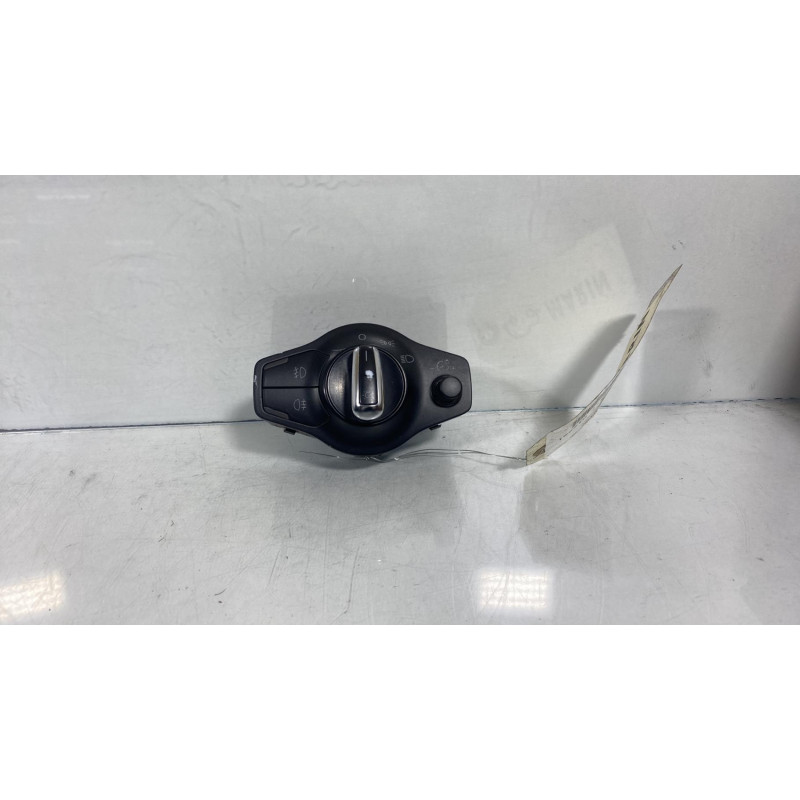 Commande de phare AUDI A5 1 Photo n°3