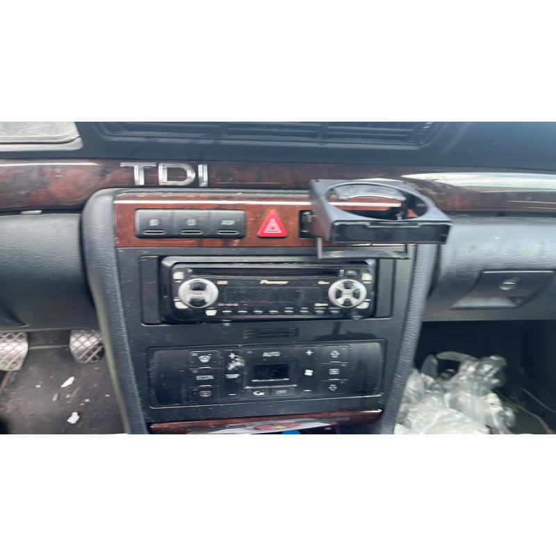 Serrure avant droit AUDI A4 1 Photo n°8