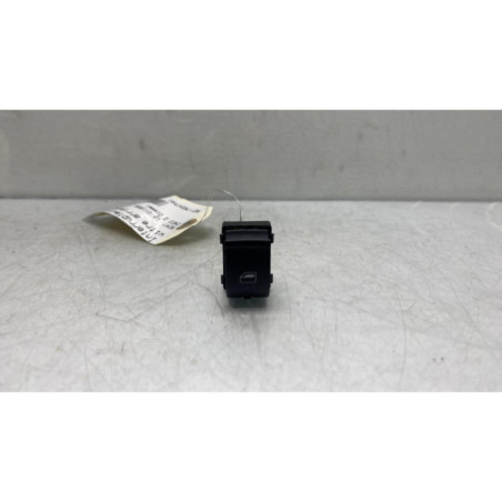 Interrupteur de leve vitre arriere droit SEAT EXEO Photo n°1