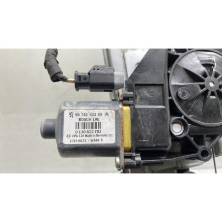 Leve vitre electrique avant droit PEUGEOT 2008 1