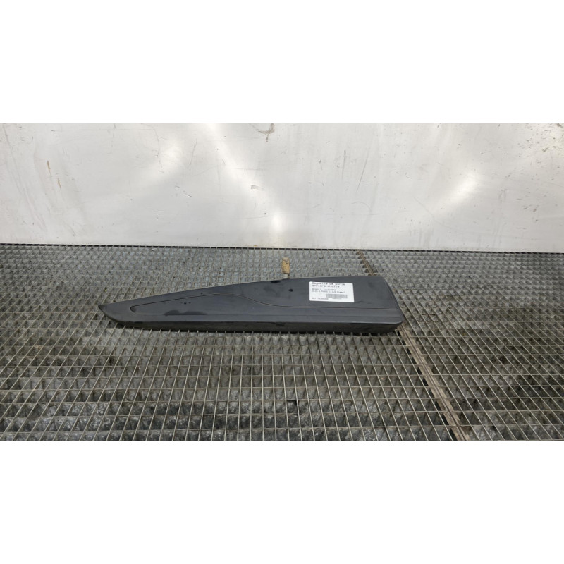 Baguette de porte arriere droite RENAULT CLIO 4 Photo n°3