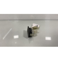 Bouton de coffre RENAULT CLIO 4