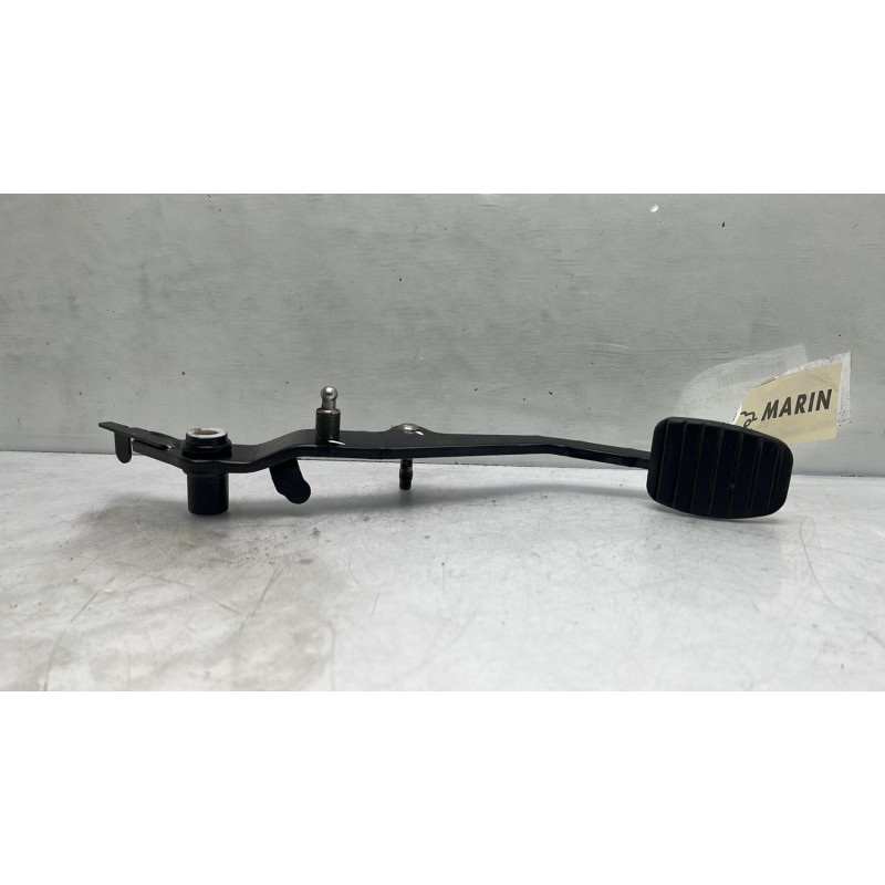 Pedale d'embrayage RENAULT CLIO 4 Photo n°2