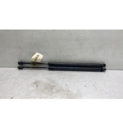 Verin de coffre VOLKSWAGEN TOURAN 2