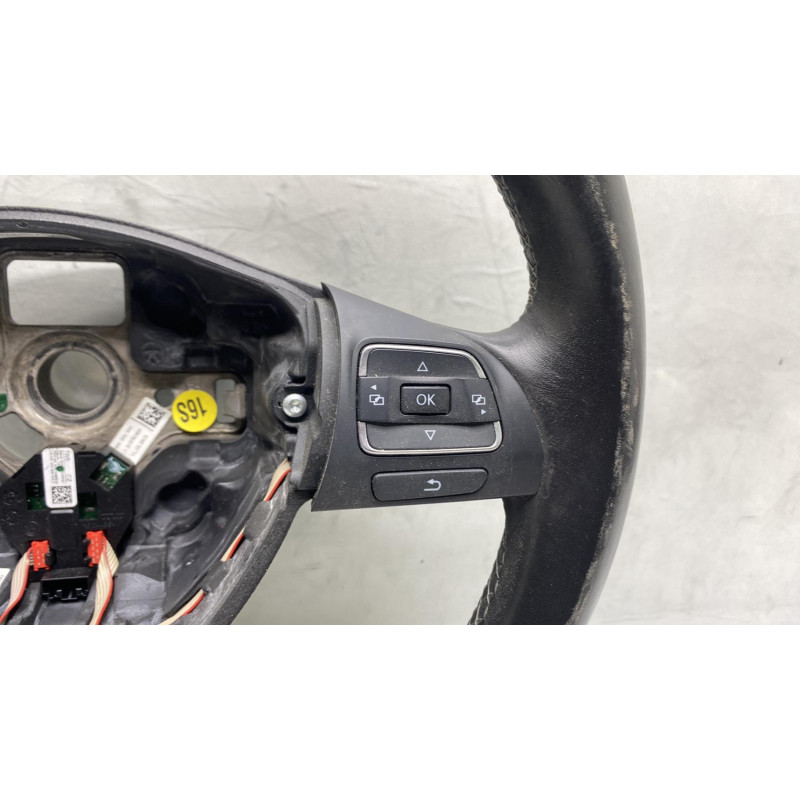Volant VOLKSWAGEN TOURAN 2 Photo n°1