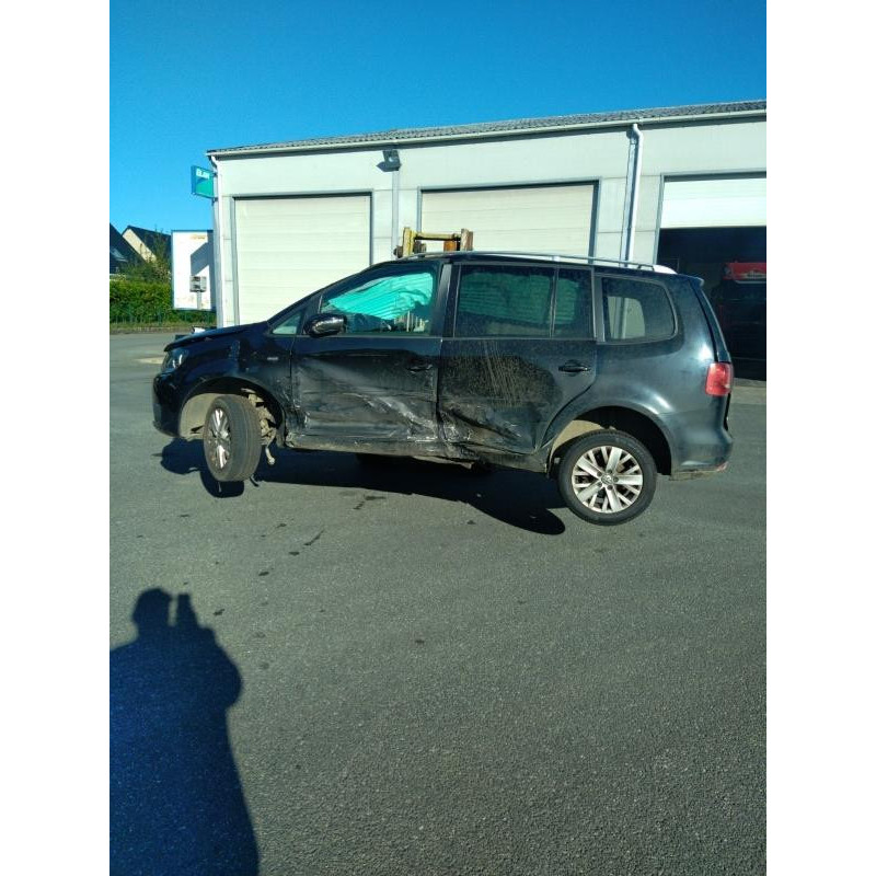 Volant VOLKSWAGEN TOURAN 2 Photo n°12