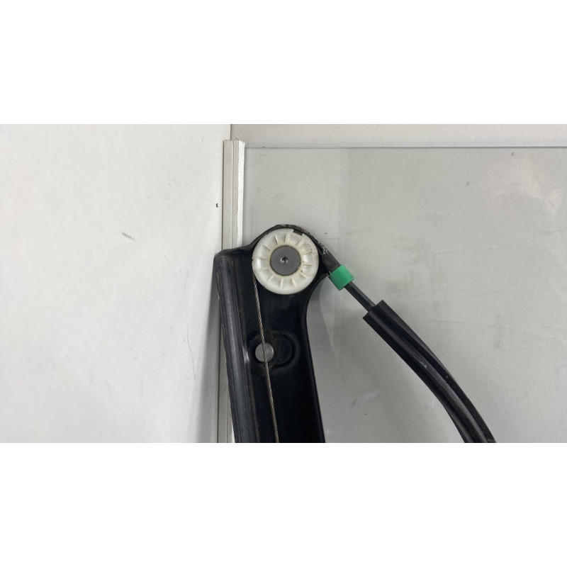 Leve vitre electrique avant droit BMW X3 E83 Photo n°1