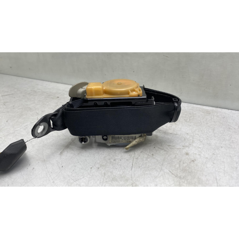 Pretensionneur de ceinture avant gauche TOYOTA AVENSIS 2 Photo n°1