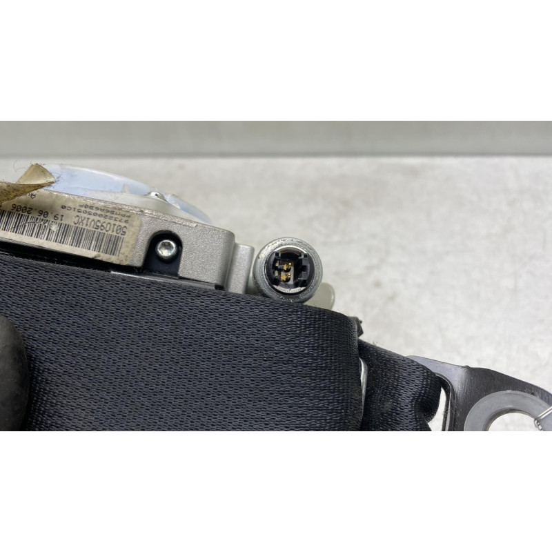 Pretensionneur de ceinture avant gauche TOYOTA AVENSIS 2 Photo n°3