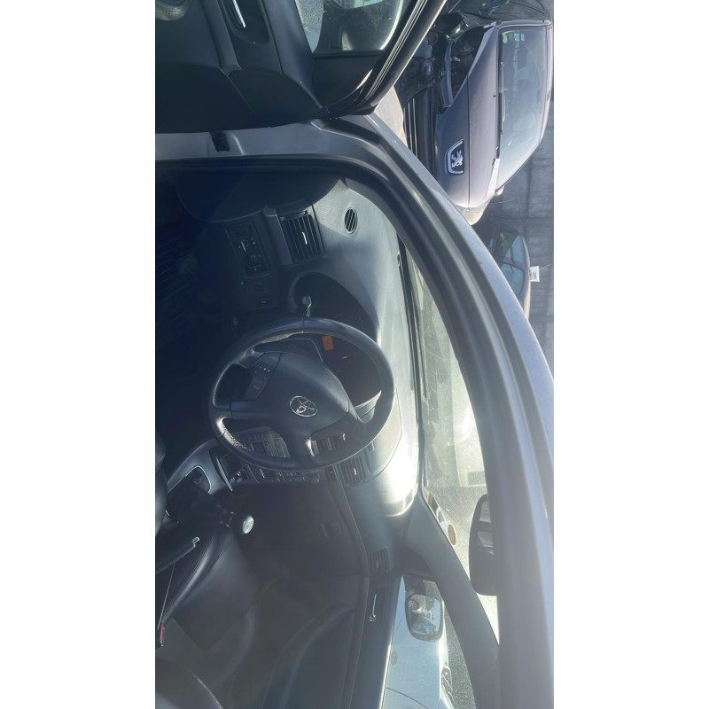 Serrure avant gauche TOYOTA AVENSIS 2 Photo n°16