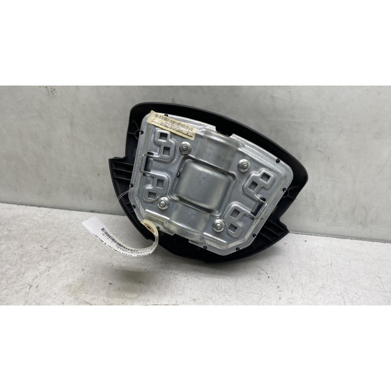 Air bag conducteur RENAULT CLIO 2 CAMPUS Photo n°1