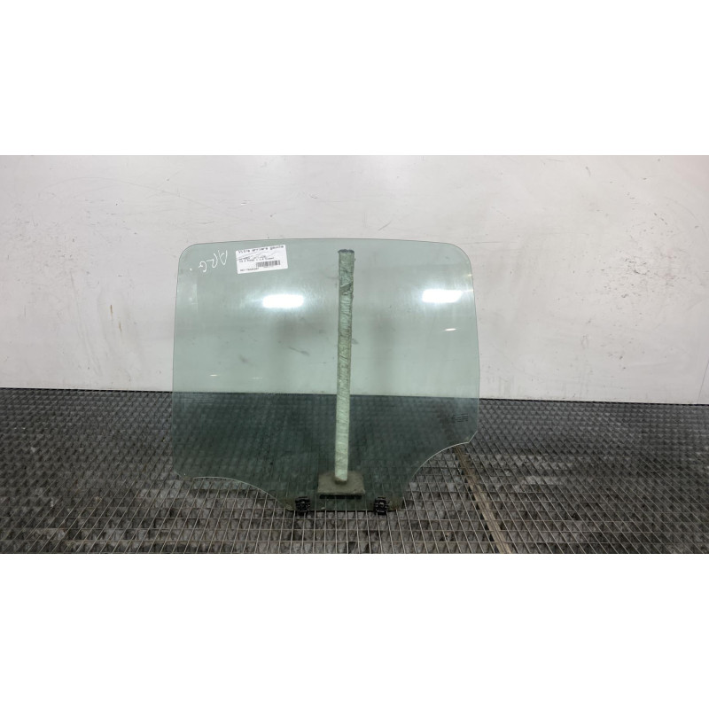 Vitre arriere gauche CITROEN C3 2 Photo n°4