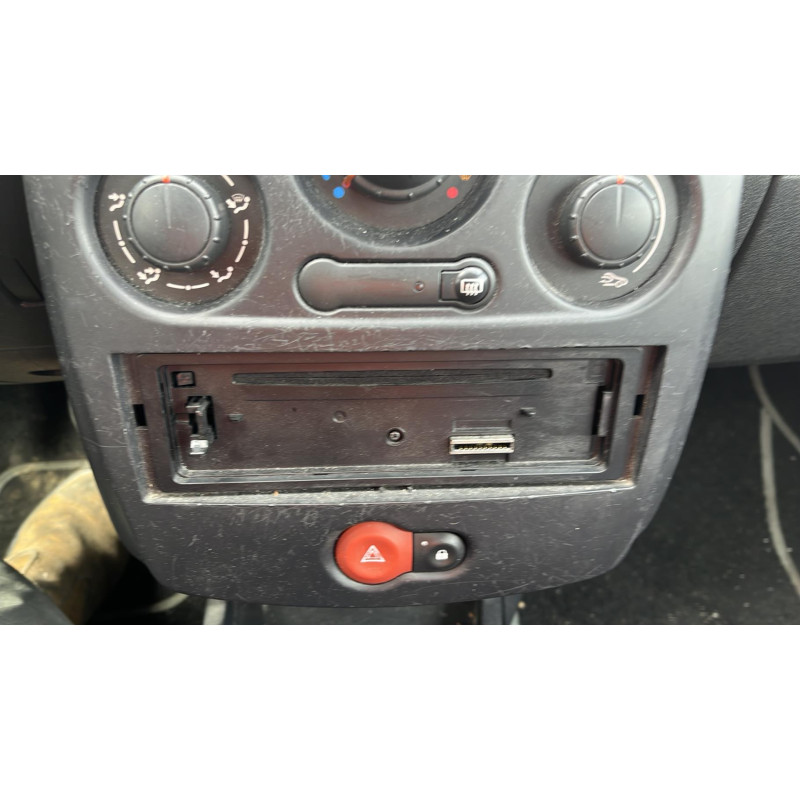 Fermeture de capot RENAULT CLIO 3 Photo n°5