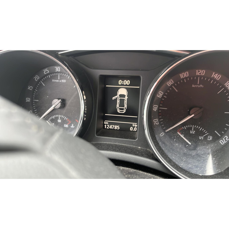 Feu arriere secondaire gauche (feux) SKODA SUPERB 2 Photo n°19