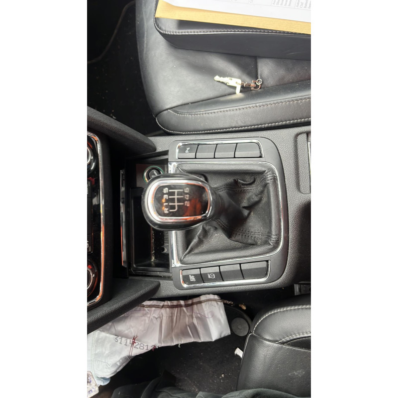 Vitre avant droit SKODA SUPERB 2 Photo n°17