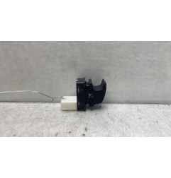 Interrupteur de leve vitre avant droit SKODA SUPERB 2