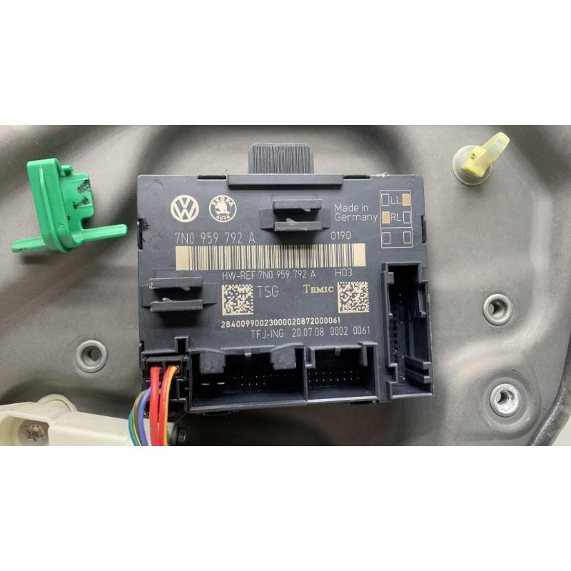 Leve vitre electrique avant droit SKODA SUPERB 2 Photo n°2
