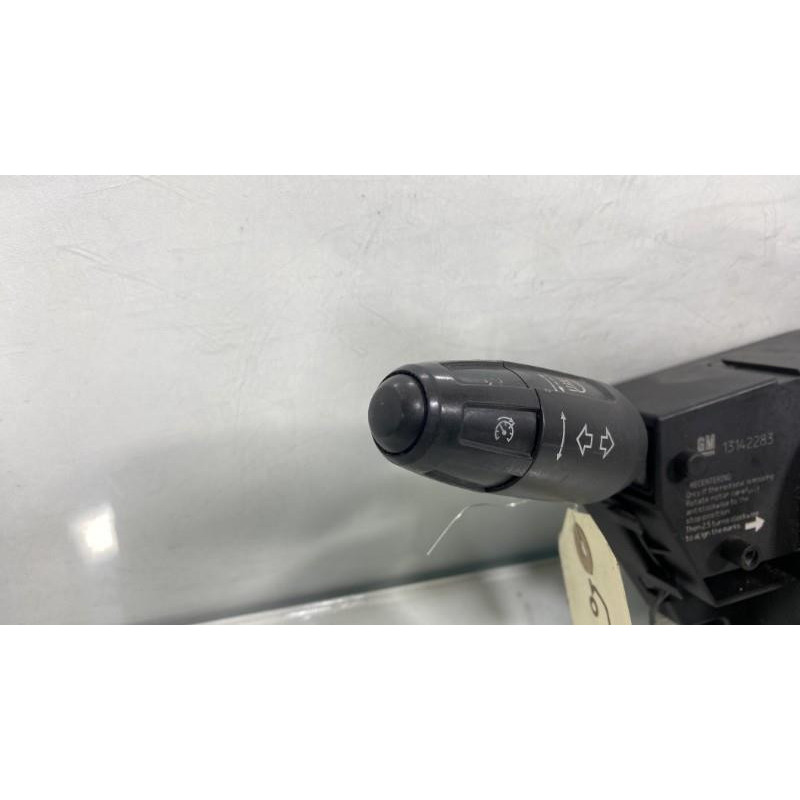 Com (Bloc Contacteur Tournant+Commodo Essuie Glace+Commodo Phare) OPEL CORSA D Photo n°8