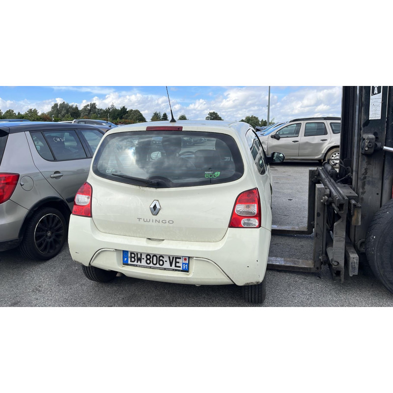 Calculateur moteur RENAULT TWINGO 2 Photo n°11
