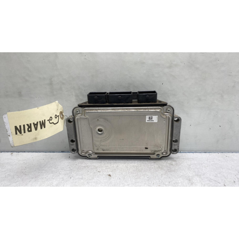 Calculateur moteur PEUGEOT 1007 Photo n°4