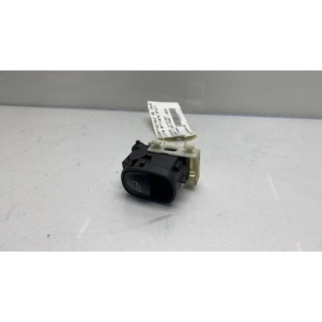 Interrupteur de leve vitre arriere droit MERCEDES CLASSE C 203