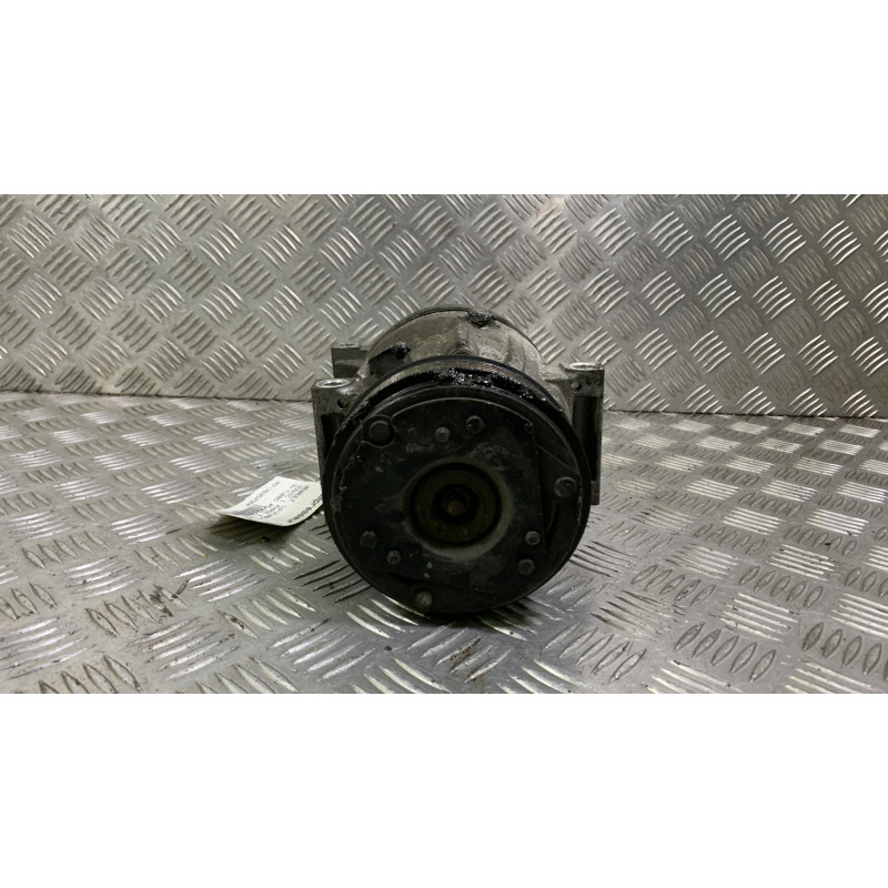 Compresseur clim RENAULT SCENIC 1 Photo n°3
