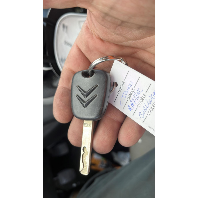 Pompe lave glace avant CITROEN BERLINGO 2 Photo n°4