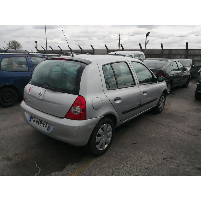 Compresseur clim RENAULT CLIO 2 CAMPUS Photo n°10