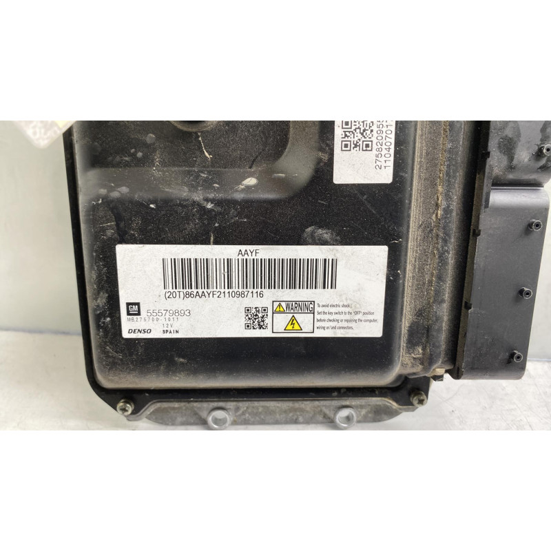 Calculateur moteur OPEL ASTRA J Photo n°2